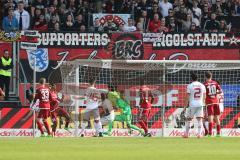 1. Bundesliga - Fußball - FC Ingolstadt 04 - 1. FSV Mainz 05 - mitte Torwart Martin Hansen (35, FCI) kassiert das Gegentor 1:1