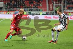 1. Bundesliga - Fußball - FC Ingolstadt 04 - Eintracht Frankfurt - 0:2 - Tobias Levels (28, FCI) Mijat Gacinovic (11 Frankfurt)
