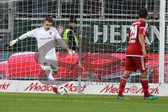 1. BL - Saison 2016/2017 - FC Ingolstadt 04 - FC Augsburg - Martin Hansen Torwart(#35 FCI) beim Abstoss - Foto: Meyer Jürgen