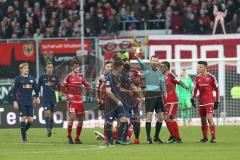 1. Bundesliga - Fußball - FC Ingolstadt 04 - RB Leipzig - Marcel Sabitzer (7 Leipzig) Gelbe Karte