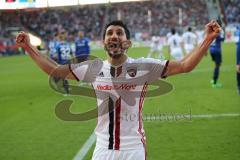 1. Bundesliga - Fußball - FC Ingolstadt 04 - SV Darmstadt 98 - Markus Suttner (29, FCI)  Freistoß, trifft zum 3:2 Endstand, Jubel Almog Cohen (36, FCI)