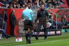 1. Bundesliga - Fußball - FC Ingolstadt 04 - Werder Bremen - Cheftrainer Maik Walpurgis (FCI) schreit ins Spielfeld