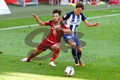 1. BL - Saison 2016/2017 - FC Ingolstadt 04 - Hertha BSC - Mathew Leckie (#7 FCI) - Genki Haraguchi (#24 Hertha) - Foto: Meyer Jürgen