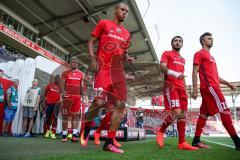 1. BL - Saison 2016/2017 - FC Ingolstadt 04 - Hertha BSC - Marcel Tisserand (#32 FCI) beim einlaufen ins Stadion - Foto: Meyer Jürgen