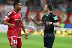 1. BL - Saison 2016/2017 - FC Ingolstadt 04 - 1.FC Köln - Marvin Matip (#34 FCI) reklamiert  beim Schiedsrichter - Foto: Meyer Jürgen