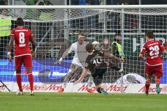 1. BL - Saison 2016/2017 - FC Ingolstadt 04 - FC Augsburg - Martin Hansen Torwart(#35 FCI) - Roger de Oliveira Bernardo (#8 FCI) - Markus Suttner (#29 FCI) - Baier Daniel #10 Augsburg - Foto: Meyer Jürgen