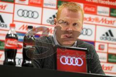 1. Bundesliga - Fußball - FC Ingolstadt 04 - Hamburger SV HSV - 3:1 - Pressekonferenz nach dem Spiel, Cheftrainer Markus Gisdol (HSV) und Cheftrainer Maik Walpurgis (FCI)