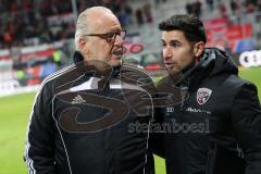 1. Bundesliga - Fußball - FC Ingolstadt 04 - 1. FC Köln - nach dem Spiel Vorsitzender des Vorstandes Peter Jackwerth (FCI) mit Co-Trainer Ovid Hajou (FCI)