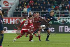 1. Bundesliga - Fußball - FC Ingolstadt 04 - RB Leipzig - Sturm in der mitte Almog Cohen (36, FCI) Alfredo Morales (6, FCI)