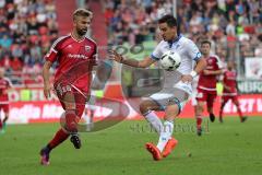 1. Bundesliga - Fußball - FC Ingolstadt 04 - TSG 1899 Hoffenheim 1:2 - Zweikampf Lukas Hinterseer (16, FCI) und Benjamin Hübner (TSG 21)