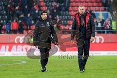 1. Bundesliga - Fußball - FC Ingolstadt 04 - FC Bayern - Niederlage Cheftrainer Maik Walpurgis (FCI) und Co-Trainer Ovid Hajou (FCI) gehen enttäuscht vom Feld