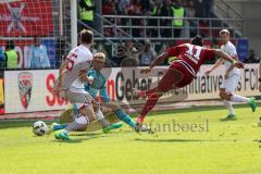 1. Bundesliga - Fußball - FC Ingolstadt 04 - 1. FSV Mainz 05 - Torschuß Darío Lezcano (11, FCI) knapp vorbei Torwart Jonas Lössl (Mainz 1) pariert Bell, Stefan (Mainz 16)