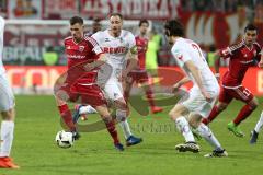 1. Bundesliga - Fußball - FC Ingolstadt 04 - 1. FC Köln - Almog Cohen (36, FCI) Matthias Lehmann (33 Köln) Neven Subotic (2 Köln)