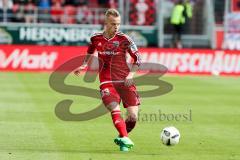 1. BL - Saison 2016/2017 - FC Ingolstadt 04 - FC Schalke 04 - Florent Hadergjonaj (#33 FCI) - Foto: Meyer Jürgen