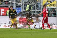 1. BL - Saison 2016/2017 - FC Ingolstadt 04 - Borussia Dortmund - Ørjan Nyland (#26 FCI) bekommt den Anschlusstreffer zum 3:2 - Foto: Meyer Jürgen