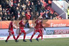 1. Bundesliga - Fußball - FC Ingolstadt 04 - Hamburger SV HSV - Tor Pascal Groß (10, FCI) 1:0 Jubel, mit Alfredo Morales (6, FCI)  Mathew Leckie (7, FCI) Darío Lezcano (11, FCI)