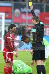 1. BL - Saison 2016/2017 - FC Ingolstadt 04 - VFL Wolfsburg - Gelbe Karte für Almog Cohen (#36 FCI) - Foto: Meyer Jürgen