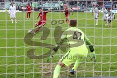 1. Bundesliga - Fußball - FC Ingolstadt 04 - Werder Bremen - Elfemter für FCI, Pascal Groß (10, FCI) verwandelt zum 2:1, Torwart Felix Wiedwald (42 Bremen) Tor Jubel