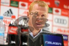 1. Bundesliga - Fußball - FC Ingolstadt 04 - Hamburger SV HSV - 3:1 - Pressekonferenz nach dem Spiel, Cheftrainer Markus Gisdol (HSV) und Cheftrainer Maik Walpurgis (FCI)
