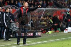 1. Bundesliga - Fußball - FC Ingolstadt 04 - 1. FC Köln - Cheftrainer Maik Walpurgis (FCI) schreit von der Seitenlinie ins Feld