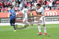 1. Bundesliga - Fußball - FC Ingolstadt 04 - SV Darmstadt 98 - Darío Lezcano (11, FCI) ärgert sich, Tor verpasst Anthony Jung (3, FCI) Immanuel Höhn (21 Darmstadt)