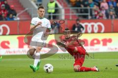 1. Bundesliga - Fußball - FC Ingolstadt 04 - Werder Bremen - Darío Lezcano (11, FCI) zieht ab trifft zum 1:0 Tor Jubel, Robert Bauer (4 Bremen)