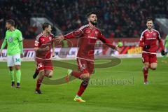 1. Bundesliga - Fußball - FC Ingolstadt 04 - VfL Wolfsburg -  Anthony Jung (3, FCI) trifft mit dem Kopf zum 1:0 Tor Treffer Jubel Pascal Groß (10, FCI) Mathew Leckie (7, FCI)