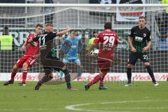 1. BL - Saison 2016/2017 - FC Ingolstadt 04 - FC Augsburg - Markus Suttner (#29 FCI) mit einem Torschuss - Foto: Meyer Jürgen