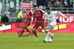 1. Bundesliga - Fußball - FC Ingolstadt 04 - Werder Bremen - Mathew Leckie (7, FCI) Claudio Pizarro (14 Bremen)