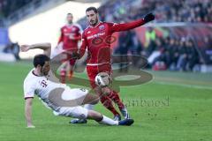 1. Bundesliga - Fußball - FC Ingolstadt 04 - FC Bayern - Javi Martinez (8 Bayern) Mathew Leckie (7, FCI)