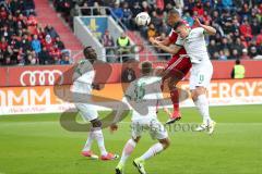 1. Bundesliga - Fußball - FC Ingolstadt 04 - Werder Bremen - Kopfballduell Marcel Tisserand (32, FCI) gegen Milos Veljkovic (13 Bremen)