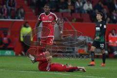 1. BL - Saison 2016/2017 - FC Ingolstadt 04 - FC Augsburg - Almog Cohen (#36 FCI) verletzt am Boden - Roger de Oliveira Bernardo (#8 FCI) - Foto: Meyer Jürgen