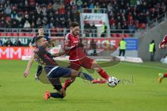 1. Bundesliga - Fußball - FC Ingolstadt 04 - RB Leipzig - Stefan Ilsanker (13 Leipzig) Mathew Leckie (7, FCI)