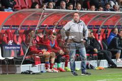 1. Bundesliga - Fußball - FC Ingolstadt 04 - Eintracht Frankfurt - 0:2 - ratlos Cheftrainer Markus Kauczinski (FCI)