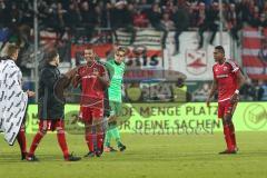 1. Bundesliga - Fußball - FC Ingolstadt 04 - RB Leipzig - Sieg 1:0 Jubel Pascal Groß (10, FCI) Marvin Matip (34, FCI) Torwart Örjan Haskjard Nyland (1, FCI) Roger de Oliveira Bernardo (8, FCI)