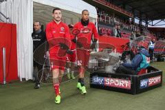 1. BL - Saison 2016/2017 - FC Ingolstadt 04 - 1.FC Köln - Mathew Leckie (#7 FCI) - Marcel Tisserand (#32 FCI) beim einlaufen zum warm machen - Foto: Meyer Jürgen