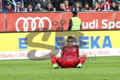 1. Bundesliga - Fußball - FC Ingolstadt 04 - Borussia Mönchengladbach - #Darío Lezcano (11, FCI) am Boden