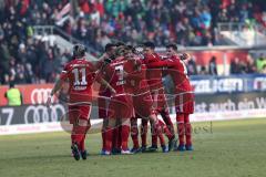 1. Bundesliga - Fußball - FC Ingolstadt 04 - Hamburger SV HSV - Tor Markus Suttner (29, FCI)  Jubel