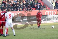 1. Bundesliga - Fußball - FC Ingolstadt 04 - Hamburger SV HSV - Tor Markus Suttner (29, FCI)  Jubel