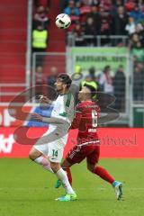 1. Bundesliga - Fußball - FC Ingolstadt 04 - Werder Bremen - Claudio Pizarro (14 Bremen) Alfredo Morales (6, FCI)