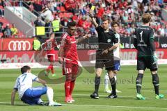 1. Bundesliga - Fußball - FC Ingolstadt 04 - FC Schalke 04 - gelbe Karte Darío Lezcano (11, FCI)