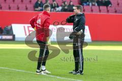 1. BL - Saison 2016/2017 - FC Ingolstadt 04 - FC Bayern München - Martin Hansen Torwart(#35 FCI) im Gespräch mit Martin Scharrer Torwarttrainer - Foto: Meyer Jürgen