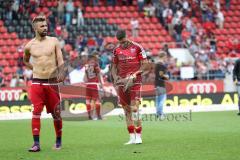 1. Bundesliga - Fußball - FC Ingolstadt 04 - TSG 1899 Hoffenheim 1:2 - Spiel ist aus, Niederlage 1:2 für IN, Lukas Hinterseer (16, FCI) und Mathew Leckie (7, FCI) gehen vom Platz betrübt