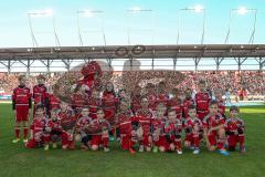 1. Bundesliga - Fußball - FC Ingolstadt 04 - FC Bayern - Schanzi Einlaufkids Kinder