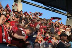 1. BL - Saison 2016/2017 - FC Ingolstadt 04 - SV Darmstadt - Markus Suttner (#29 FCI) trifft per Freistoß zum 3:2 Führungstreffer - Fans - Jubel  - Foto: Meyer Jürgen