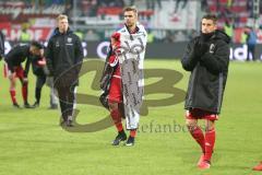 1. BL - Saison 2016/2017 - FC Ingolstadt 04 - RB-Leipzig - Lukas Hinterseer (#16 FCI) - Stefan Lex (#14 FCI) - bedanken sich bei den Fans - Jubel - Foto: Meyer Jürgen