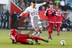 1. BL - Saison 2016/2017 - FC Ingolstadt 04 - Hamburger SV - Roger de Oliveira Bernardo (#8 FCI) grätscht in den Ball - Foto: Meyer Jürgen