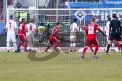 1. BL - Saison 2016/2017 - FC Ingolstadt 04 - Hamburger SV - Markus Suttner (#29 FCI) trifft zum 2:0 Führungstreffer durch einen Freistoss - Mathenia Christian Torwart Hamburg - Jubel - Foto: Meyer Jürgen