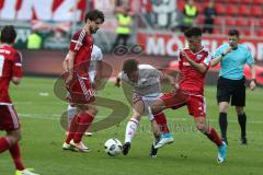 1. BL - Saison 2016/2017 - FC Ingolstadt 04 - 1. FSV Mainz 05 - Alfredo Morales (#6 FCI) rechts - Romain Brègerie (#18 FCI) links - Foto: Meyer Jürgen