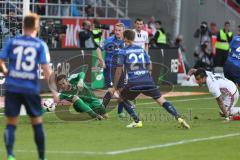 1. BL - Saison 2016/2017 - FC Ingolstadt 04 - SV Darmstadt - Lezcano Farina,Dario (#37 FCI) mit einer Torchance - Esser Michael Torwart Darmstadt - Foto: Meyer Jürgen